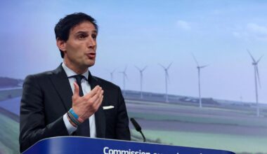 L’Europe élargit la taxe carbone aux frontières pour protéger son industrie