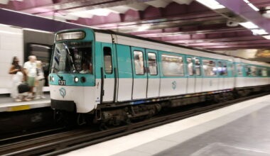 Métro à Paris : trafic interrompu sur une partie de la ligne 8, deuxième journée noire consécutive pour les usagers