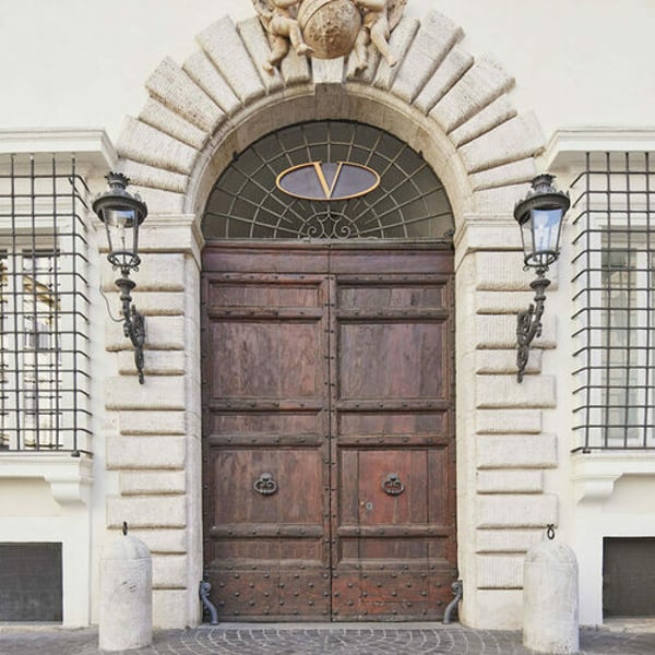 Valentino choisi Rome plutôt que Paris pour présenter sa saison automne-hiver 2026-2027