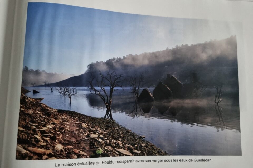 Jean-Lesoen-assec-guerlédan-2015-livre-10-ans-2025