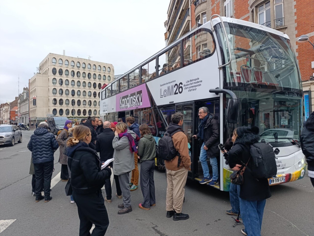 Lille. Montez à bord d’un bus à impériale électrique avec l’Office du tourisme pour voir la ville d’en haut