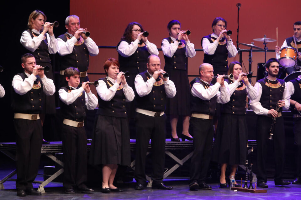 Brest Dimanche 10 février Nouveau défi pour les bagadoù Le Bagad Ar Meilhoù Glaz (Moulin Vert) présentera sa toute nouvelle suite de gavottes Kalanel. © Myriam Jégat pour Sonerion. - XXXX9783