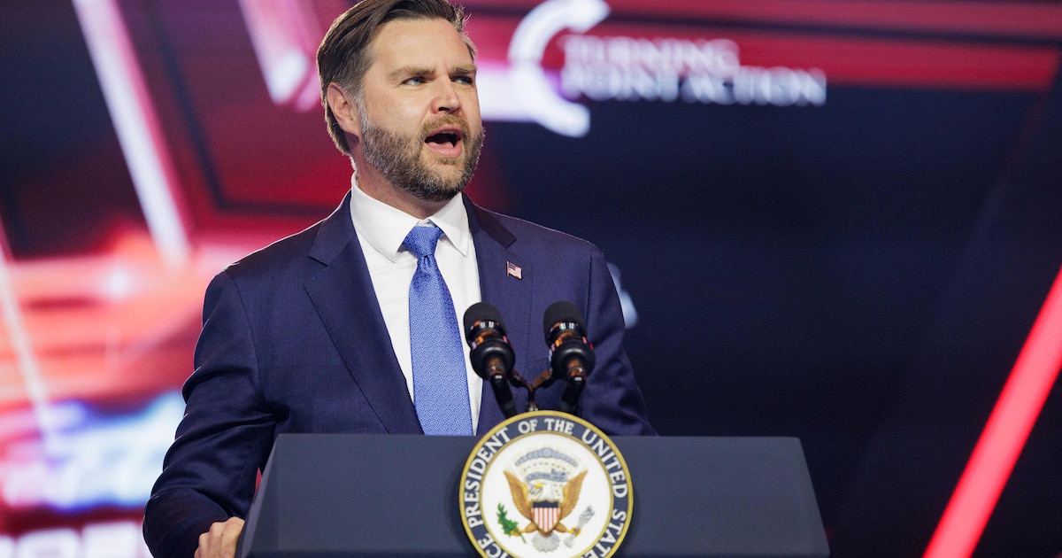 "Cela constitue une menace directe pour les États-Unis" : JD Vance met en garde contre les armes nucléaires françaises et britanniques