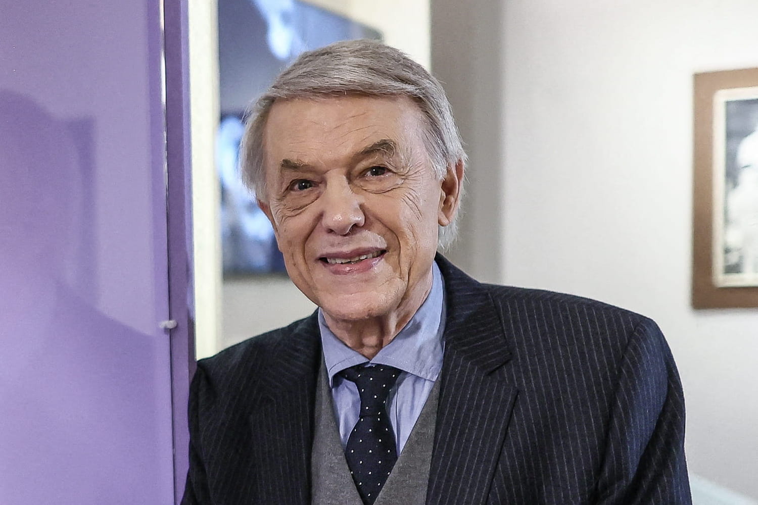 13 993 mémos vocaux dans son téléphone, le chanteur loin de prendre sa retraite