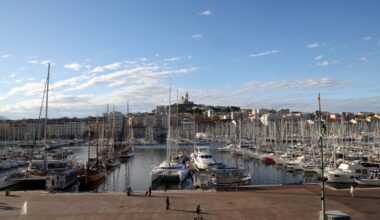 à Marseille, des quartiers entiers se barricadent et privatisent des voies publiques