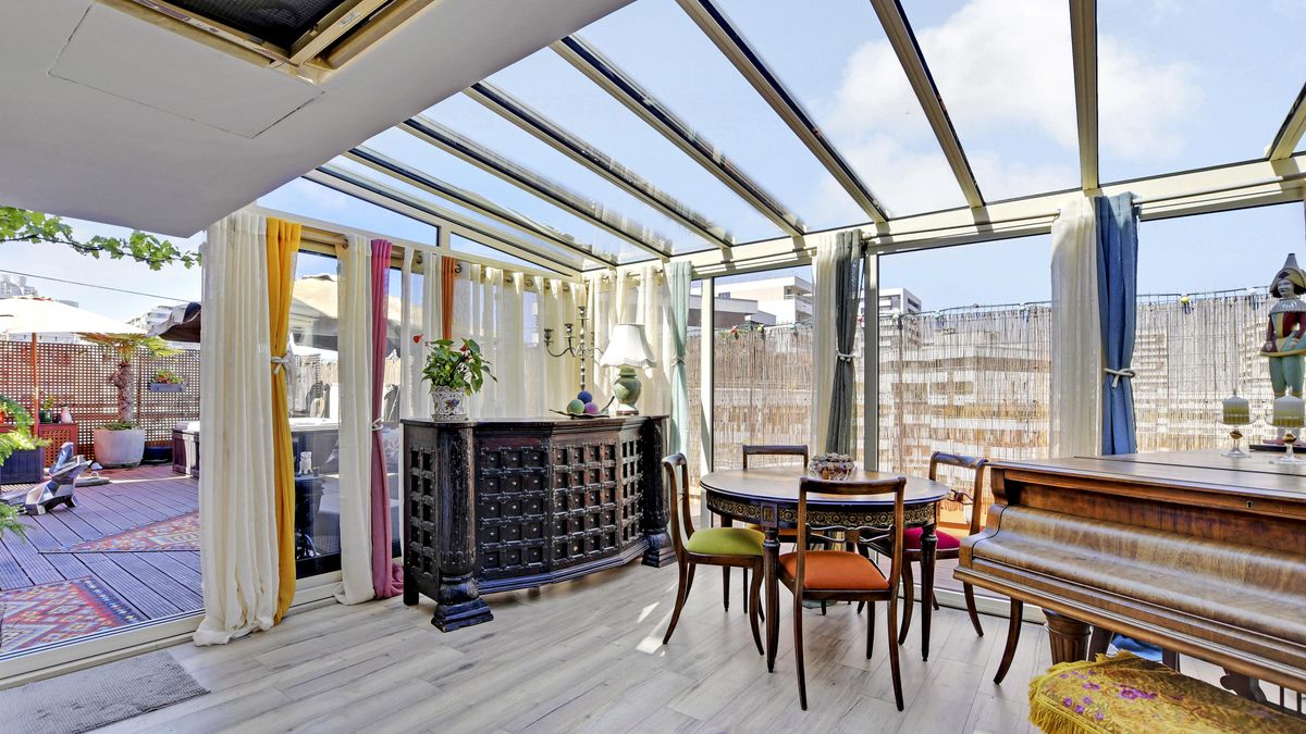 un appartement avec terrasse et jacuzzi dans le XIXe arrondissement de Paris