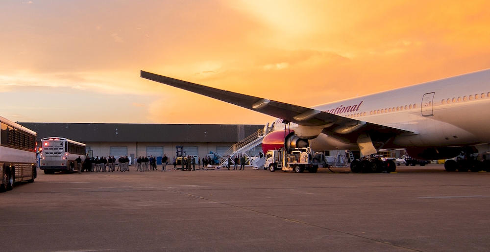 6 Boeing 737 pour les reconduites aux frontières des USA