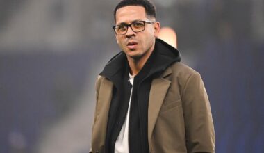 «Il est temps de se montrer, il n’y a plus d’excuses», le coup de gueule de Rosenior à Strasbourg