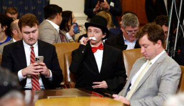 Chez les milliardaires, la « grande transmission » a déjà commencé - Le Monde.fr