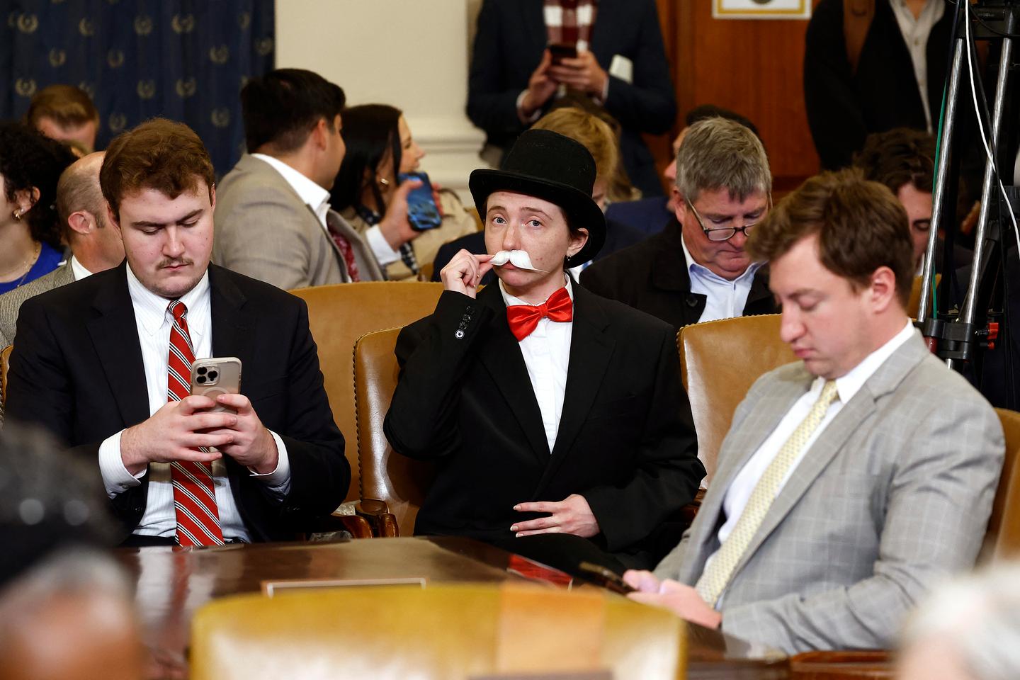 Chez les milliardaires, la « grande transmission » a déjà commencé - Le Monde.fr