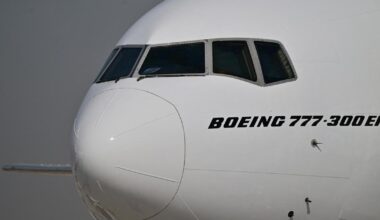 Un incident de moteur d'un Boeing 777 provoque un incendie à l’aéroport de Washington