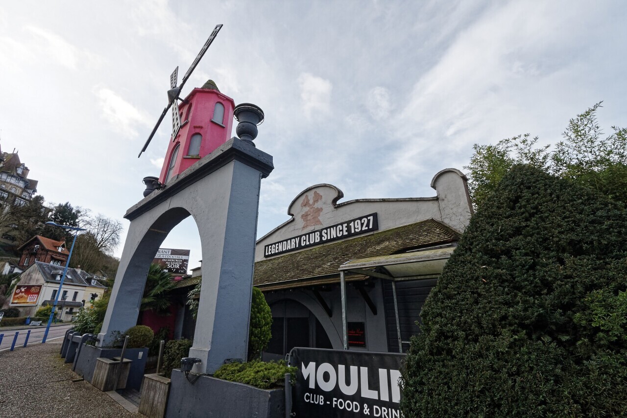EXCLUSIF. Après l'incendie de sa discothèque, le patron du Moulin Rose prend enfin la parole