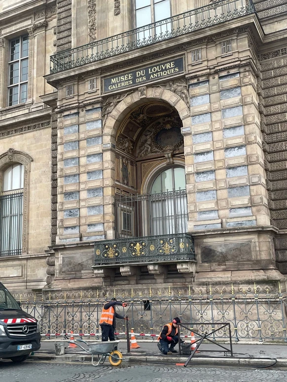 "C'est un mensonge" : Un initié révèle des abus au Louvre