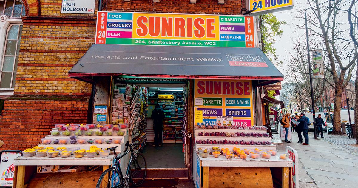 Au Royaume-Uni, l’incroyable retour des épiceries du coin