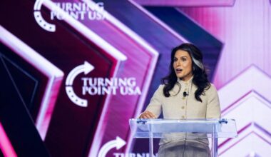 la patronne du renseignement américain contredit Reuters sur les visées expansionnistes de Poutine en Ukraine et en Europe