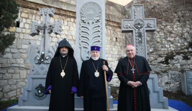 Le Catholicos Karékine II en visite à Marseille : hommage à la foi et à la culture arméniennes