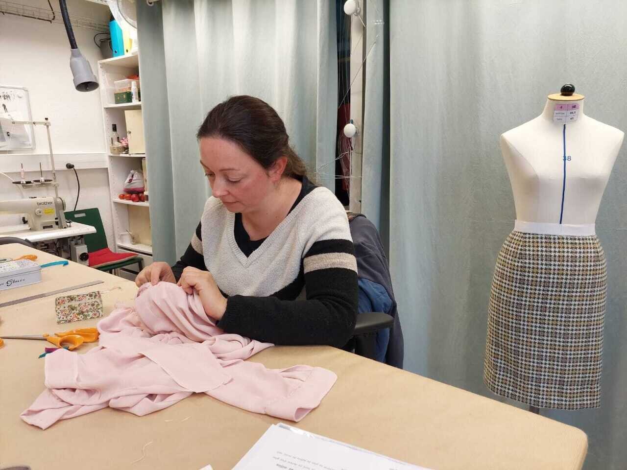 dans les coulisses de l’atelier de costumes