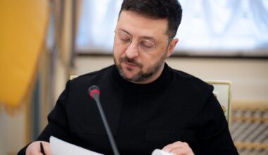 Sous le feu russe pour Noël, Kiev dévoile une nouvelle version du plan de paix américain