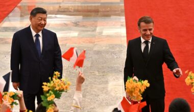 Xi Jinping rejette toute part de responsabilité dans la poursuite de la crise ukrainienne, lors de la visite en Chine d’Emmanuel Macron