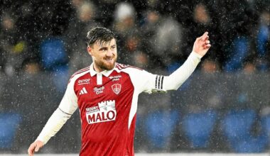 « Un spécialiste de l’entrée de surface ! » : le Brestois Hugo Magnetti auteur d’un « but fantastique »… et d’un « match plein » à Strasbourg