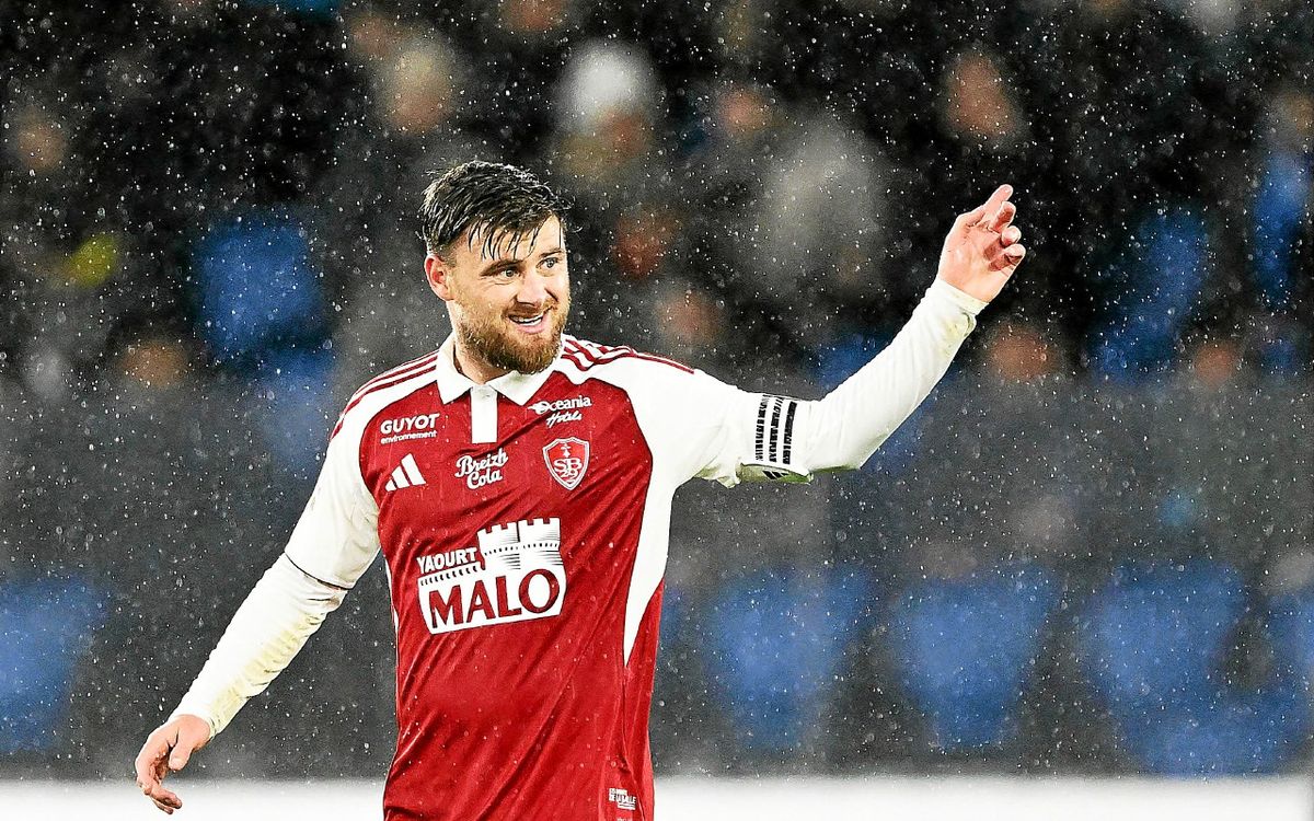 « Un spécialiste de l’entrée de surface ! » : le Brestois Hugo Magnetti auteur d’un « but fantastique »… et d’un « match plein » à Strasbourg