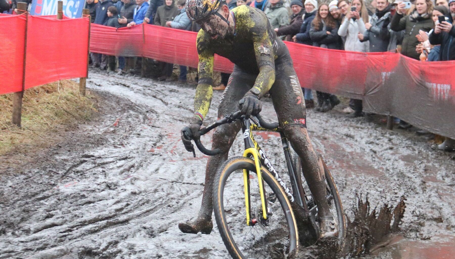 Huit cyclo-cross et un Championnat de Belgique pour Wout van Aert - Actualité