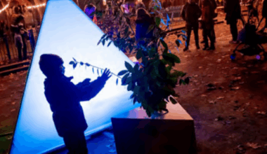 Grenoble s’illumine pour deux nuits d’expériences interactives avec les Néons de Minuit