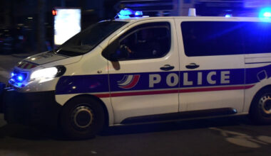 un mineur suivi depuis un point de deal, un appartement rempli de drogue et d'armes