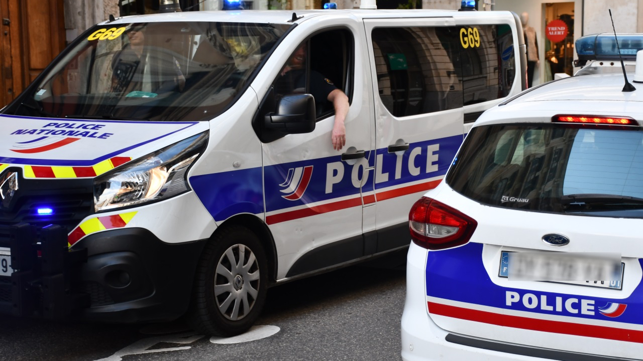 un automobiliste blessé, un suspect arrêté