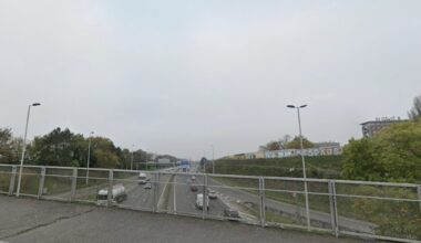 une femme fait une chute mortelle d’un pont enjambant l’autoroute A25