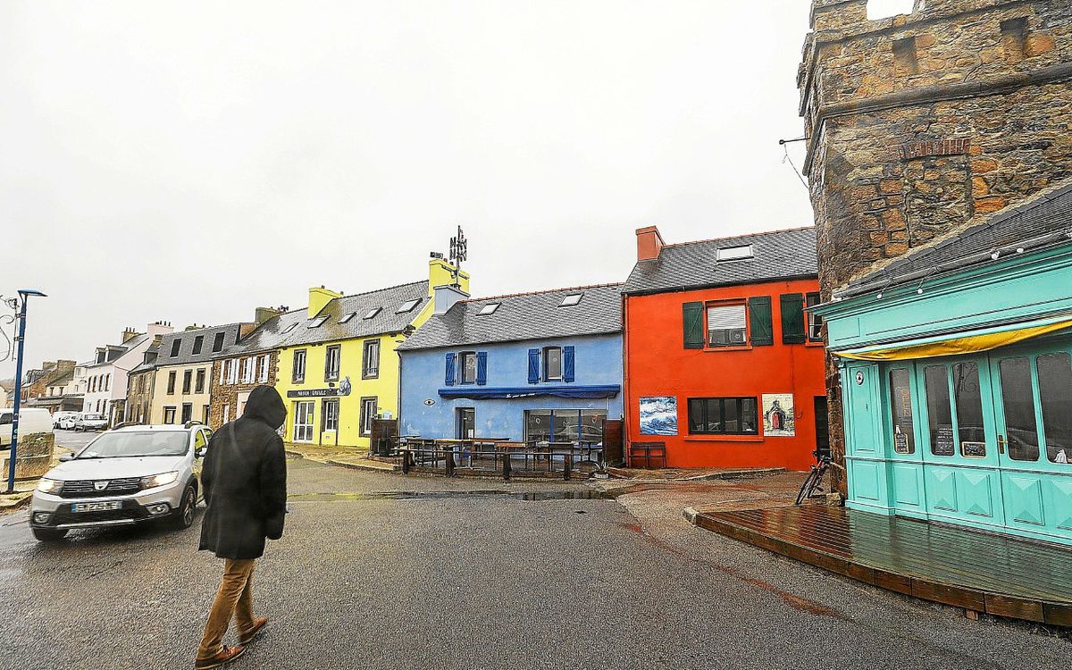 « On leur fait confiance à nos militaires » : les drones n’effraient pas les Crozonnais en première ligne