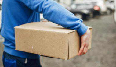 comment des faux livreurs ont piégé des dizaines de personnes âgées