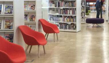 Une bibliothèque provisoire relancée après l’incendie du Village Olympique de Grenoble