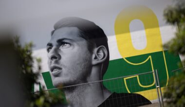 sept ans après la mort d’Emiliano Sala, le club de Cardiff accuse toujours le FC Nantes