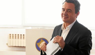 Migrants expulsés : pourquoi le Kosovo accepte-t-il d’accueillir certains de ceux renvoyés par les États-Unis ?