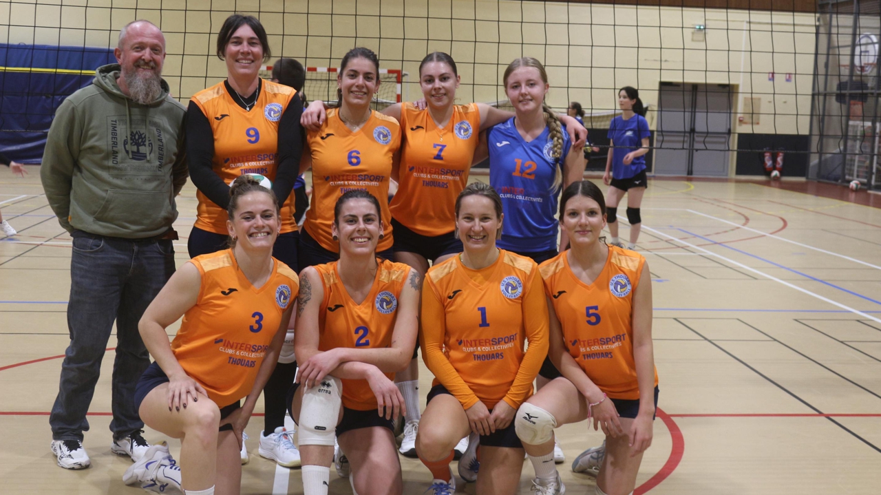 les volleyeuses de l’US Thouars créent la surprise et tutoient les sommets