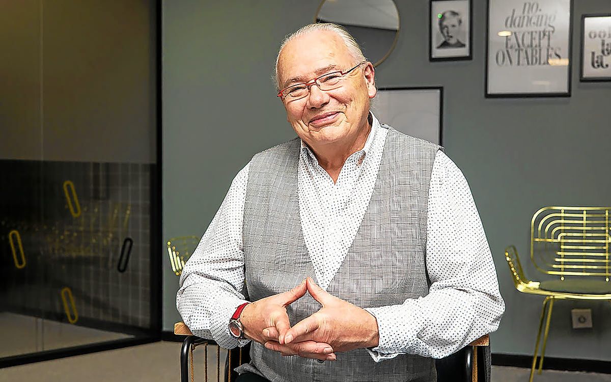 « Je continuerai jusqu’à ce que je ne puisse plus marcher » : qui est Gaby, ce pionnier de la radio libre à Rennes ?