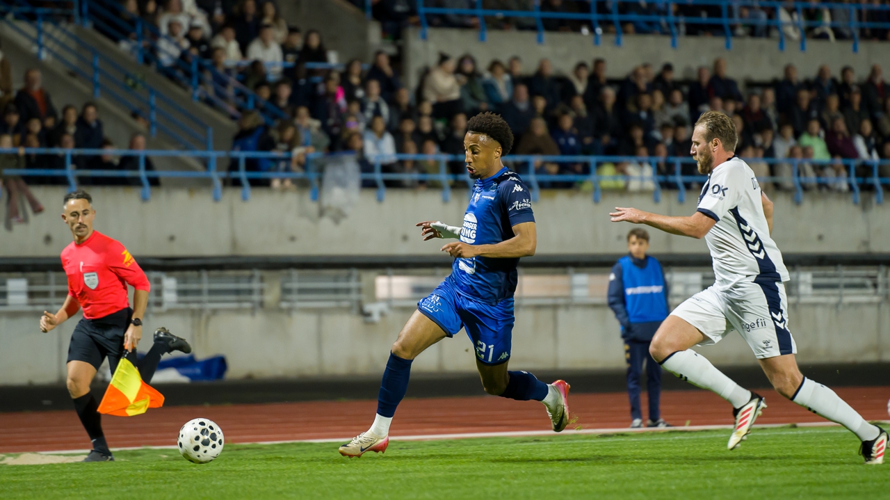 des discussions en cours entre Chauray et les Girondins de Bordeaux pour Pierre-Bertrand Arné