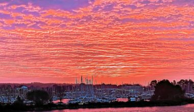 L’Œil du photographe dans le pays de Concarneau : un lever de soleil flamboyant