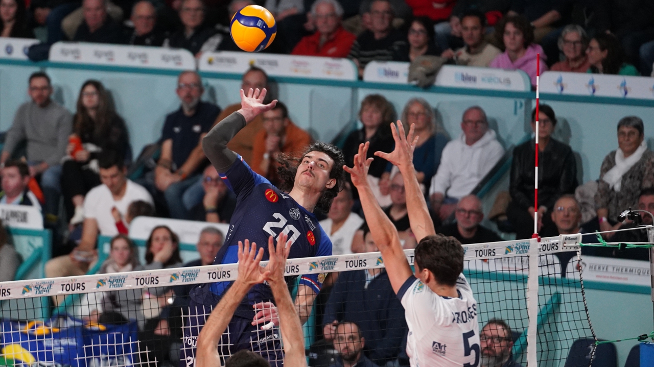 Tours arrache sa qualification pour les demies au tie-break contre Saint-Nazaire