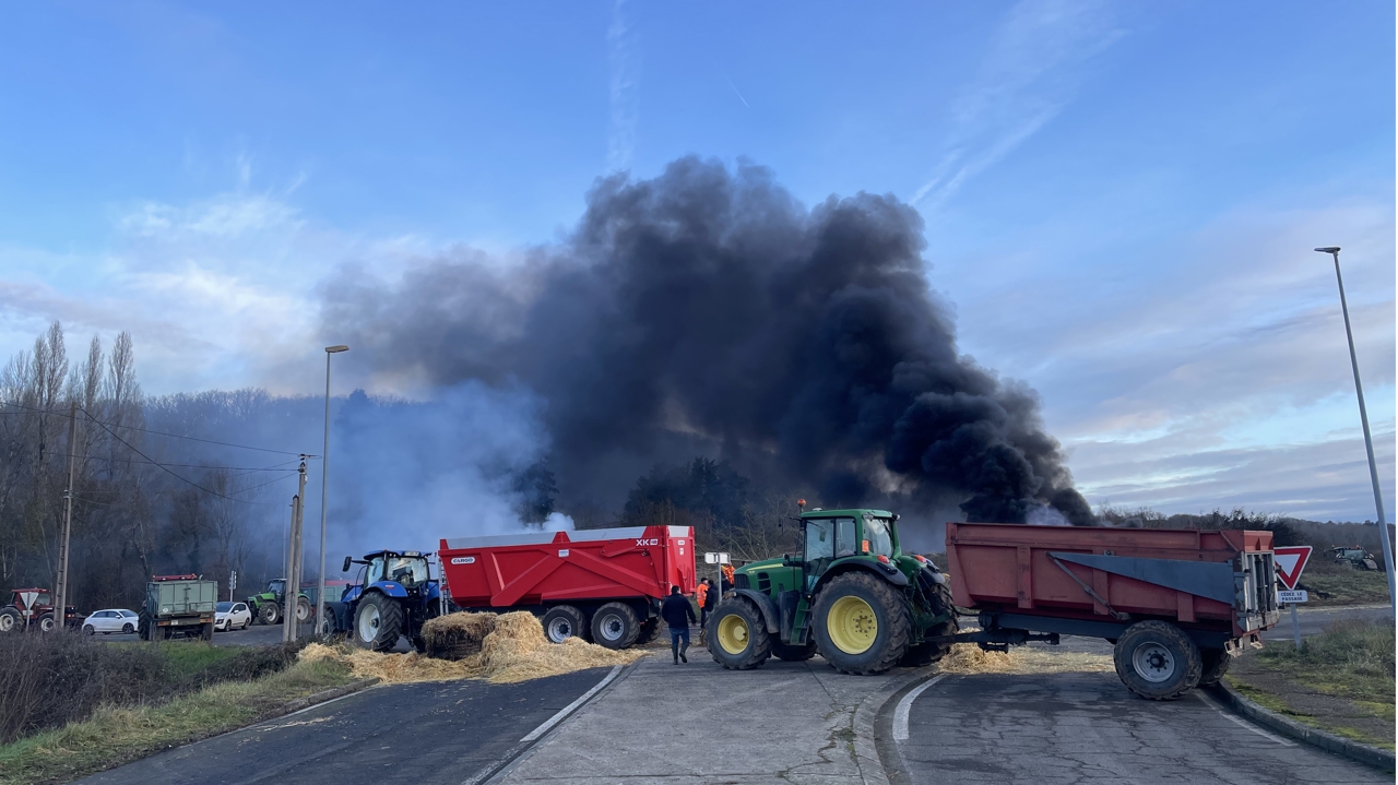les agriculteurs continuent d’exprimer leur colère en Centre-Ouest