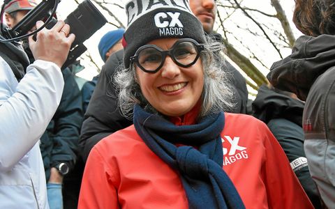 Anne Elizabeth Sant, organisatrice québécoise de cyclo-cross, croisée dans les marches de Brélévenez.