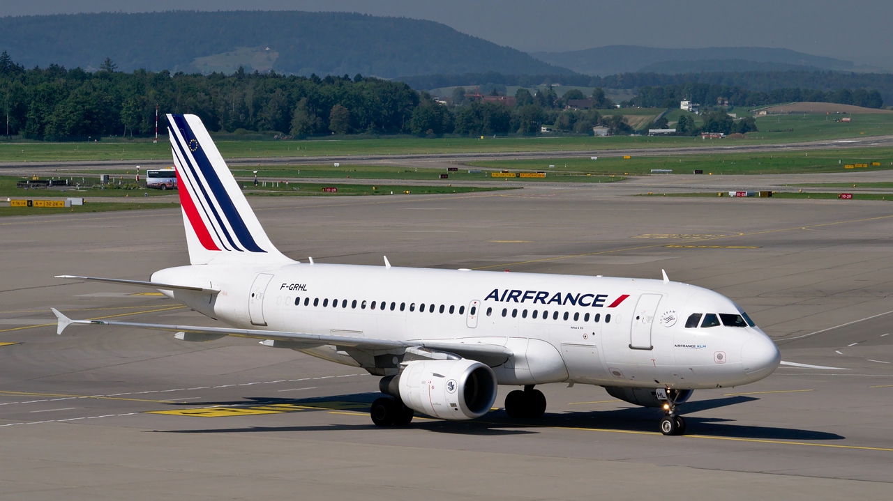 un avion d’Air France Paris-Ajaccio dérouté d’urgence, grosse frayeur pour les passagers