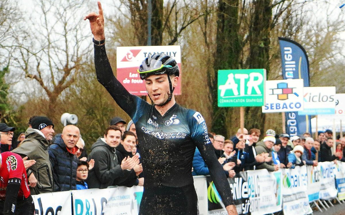 « Il était le plus fort aujourd’hui » : Paul-François Jutel prend sa revanche sur Louis Tanguy lors de la Coupe de Bretagne de cyclo-cross à Ergué-Gabéric