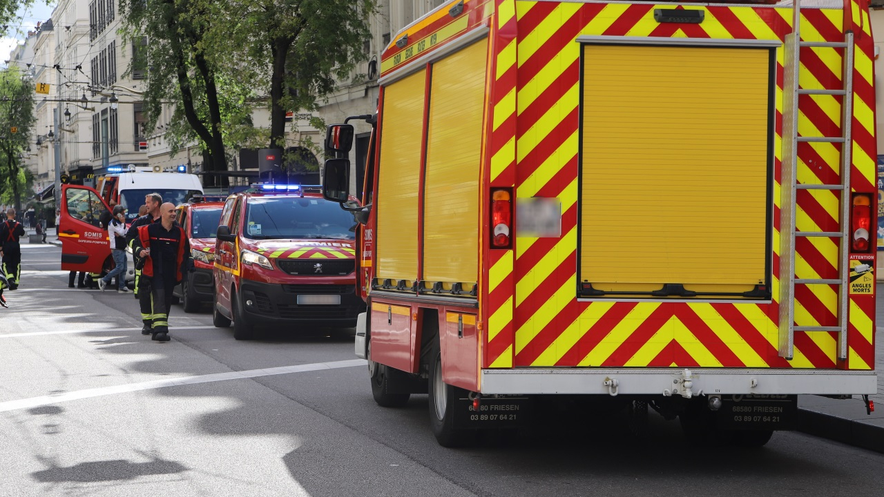 un homme de 71 ans hospitalisé après un feu domestique