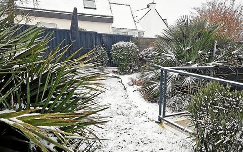 Un jardin à Mordelles.