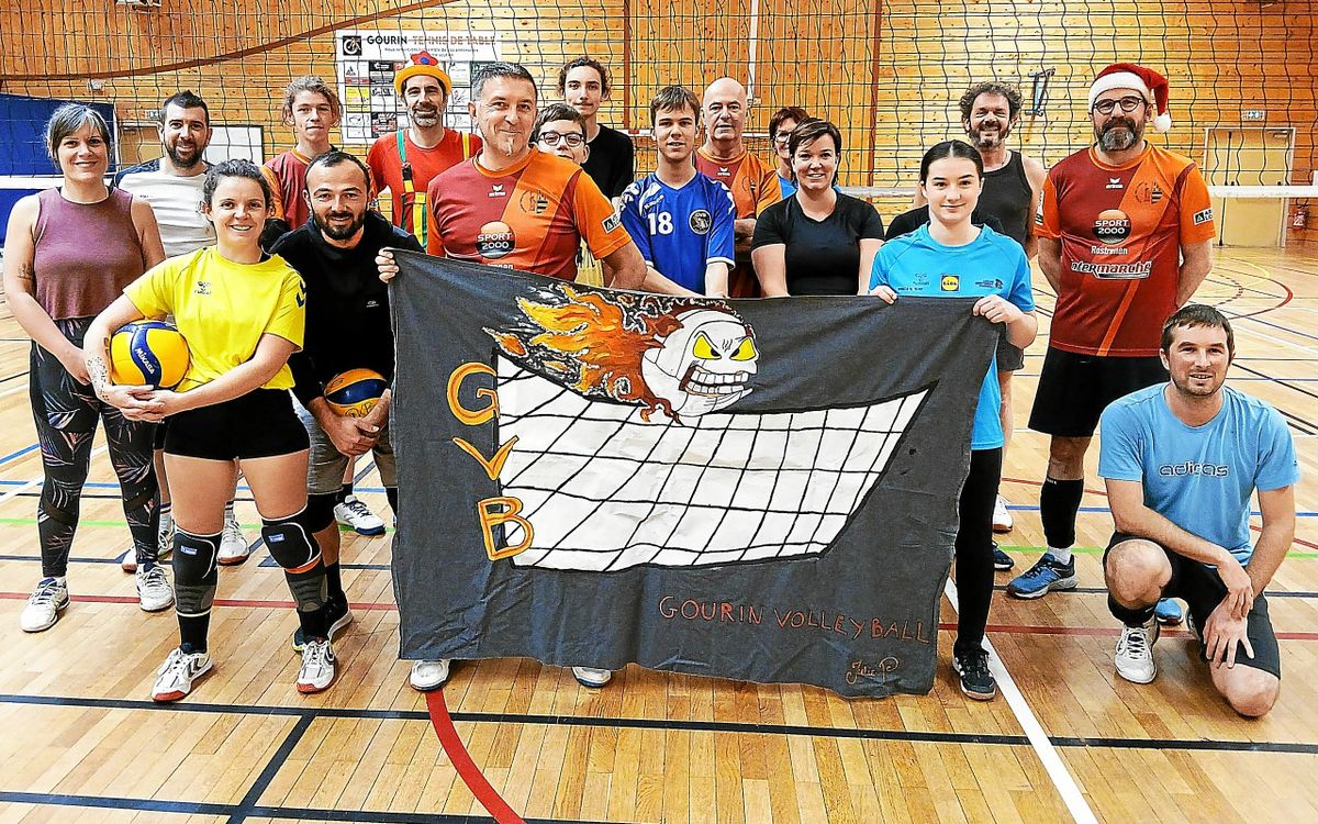 Gourin Volley-ball a organisé un tournoi interne de Noël au gymnase municipal