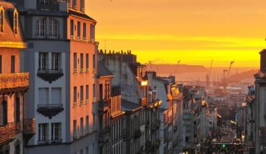 Cliché de Zef : la rue Jean-Jaurès, à Brest, à l’heure du crépuscule