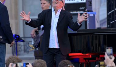 "J'ai volé à peu près vingt minutes" : Gilbert Montagné raconte le jour improbable où il a piloté un avion quatre places