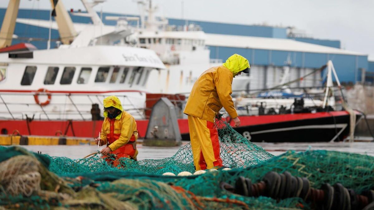 L’UE et la Grande-Bretagne signent un accord sur les droits de pêche